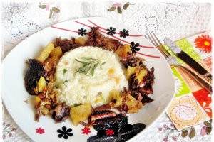 Rață înăbușită în suc de ananas