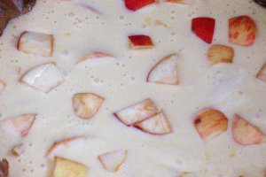 Tarta cu mere caramelizate