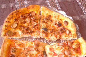 Pizza ca la pizzerie
