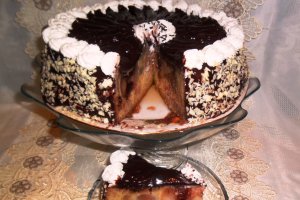Tort de mere  umplute cu gem, nuca  si rahat
