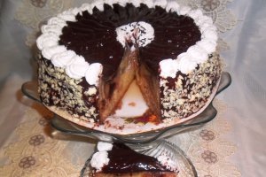 Tort de mere  umplute cu gem, nuca  si rahat