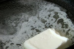 Galuste cu prune din aluat cu cartofi