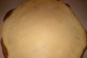 Desert Cornuri pufoase in doua culori, cum sa faci acasa cele mai delicioase si pufoase cornuri