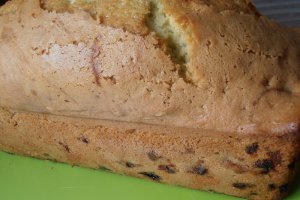 Chec cu fructe de padure si glazura de ciocolata alba