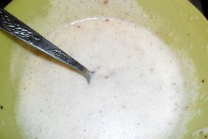 Crumble aromat, cu mere, portocale si nuci