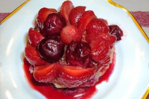 Tarta cu ananas si ciocolata de post