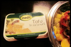 SALATĂ DE CARTOFI CU TOFU AFUMAT