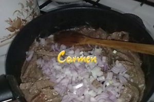 Stroganoff cu mazare