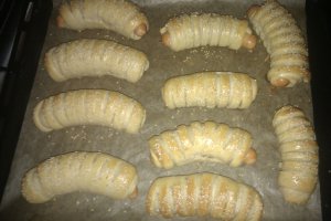 Rulouri cu cremwursti