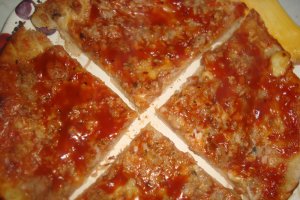Pizza cu ton