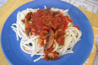 Paste cu sos de legume si ciuperci