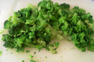 Orecchiette cu brocoli si carnati proaspeti