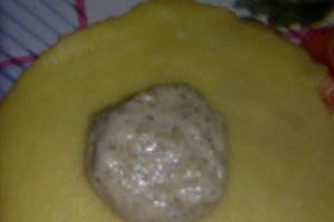 Cornulete umplute cu nuca