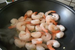 Creveti saganaki