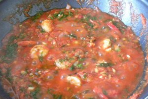 Creveti saganaki
