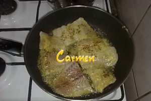File de peste in sos de smantana si coniac.