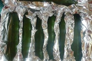 Zucchini copti cu branza si seminte