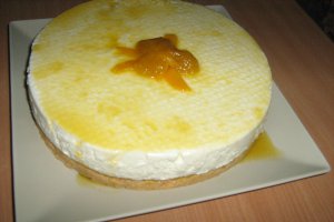 Tort cu mango si iaurt
