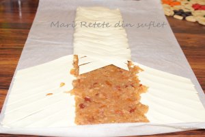 Rulada impletita cu mere (post)