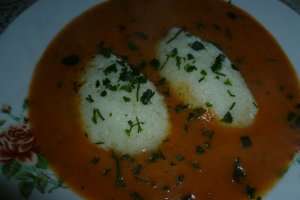 Supa crema de rosii cu galuste de gris