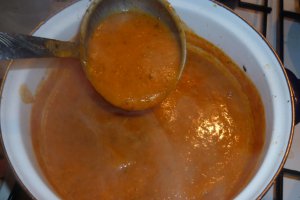 Supa crema de rosii cu galuste de gris