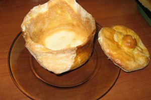 Ciorba de fasole in paine