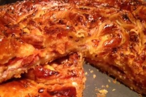 Pastourmadopita (placinta cu pastrama)