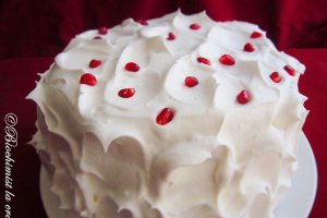 Tort cu frisca si rodie