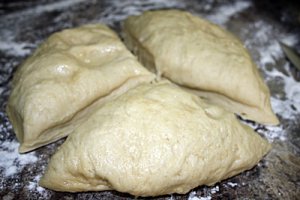 Cinnamon rolls/ Rulouri cu scortisoara