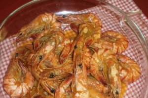 Creveti  cu vin alb