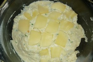 Conopida la cuptor cu sos Bechamel