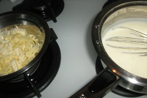 Cannelloni cu urda, sos pesto si leurda