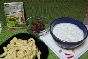 Galuste cu sos de branza si bacon