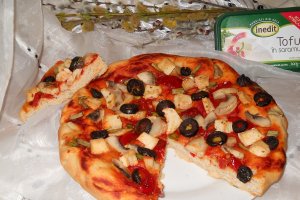 Pizza cu tofu