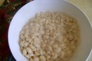 Fasole batuta (frecata) cu ceapa calita