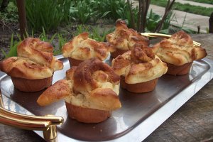 Muffins, trandafiri cu nuca