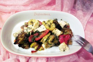Salată cu legume și tofu