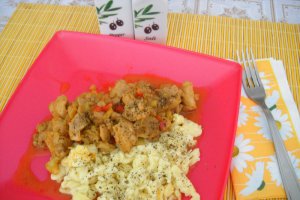 Gulas de pui cu ciuperci