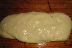 Langosi cu branza telemea