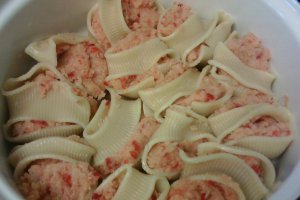 Lumaconi umpluti cu crema de conopida