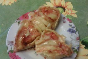 Lumaconi umpluti cu crema de conopida
