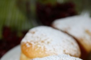 Briose cu merisoare si lamaie