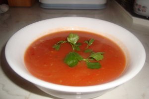 Supa crema de rosii si legume