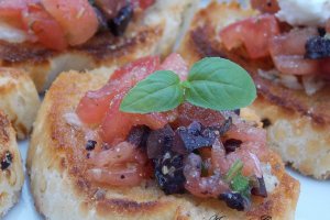 Bruschette Mediteraneene