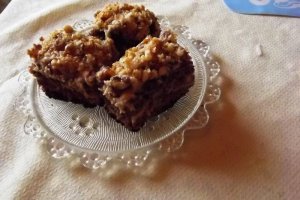 Prajitura cu nuci caramelizate