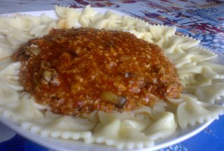 Farfalle cu sos din soia ''Inedit