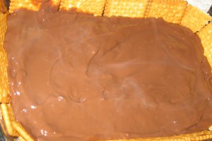 Desert cu biscuiti si crema de ciocolata - reteta cu nr. 100