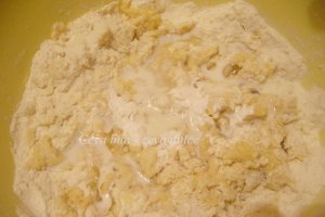 Prajitura cu foi si crema caramel
