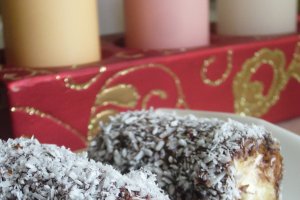 Rulouri cu crema de vanilie