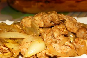 Tocana de carne cu ceapa